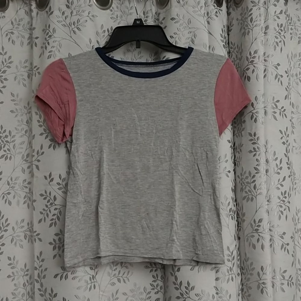 2/$3Grey baseball t shirt crop top.  Pink sleeves.